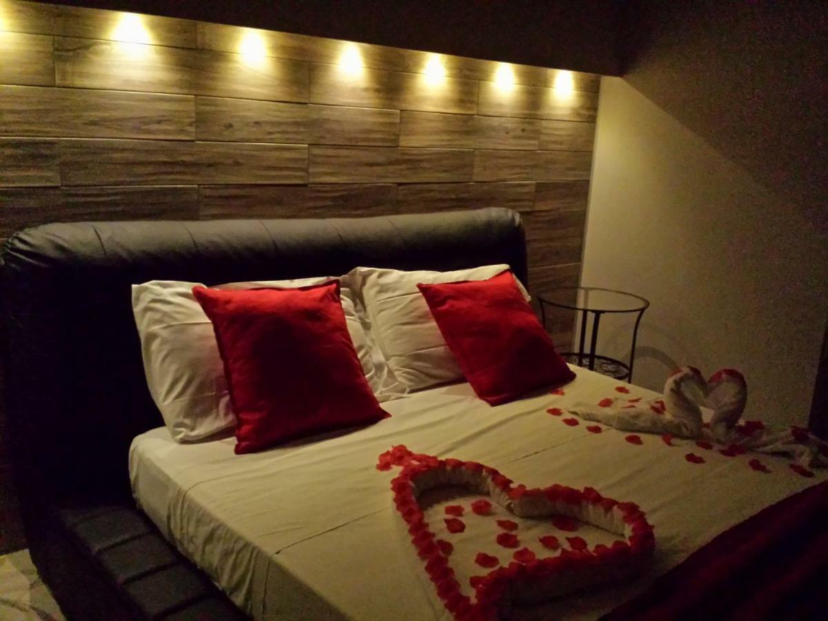 Thaire Resort กัสเตลโวลตูร์โน ภายนอก รูปภาพ