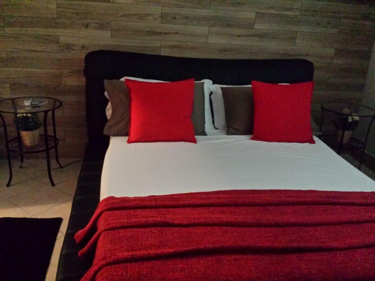 Thaire Resort กัสเตลโวลตูร์โน ภายนอก รูปภาพ