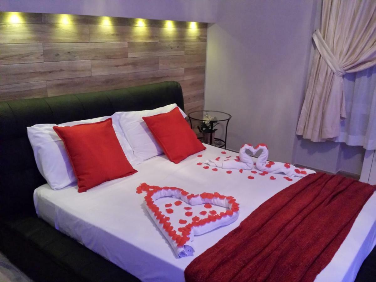 Thaire Resort กัสเตลโวลตูร์โน ภายนอก รูปภาพ