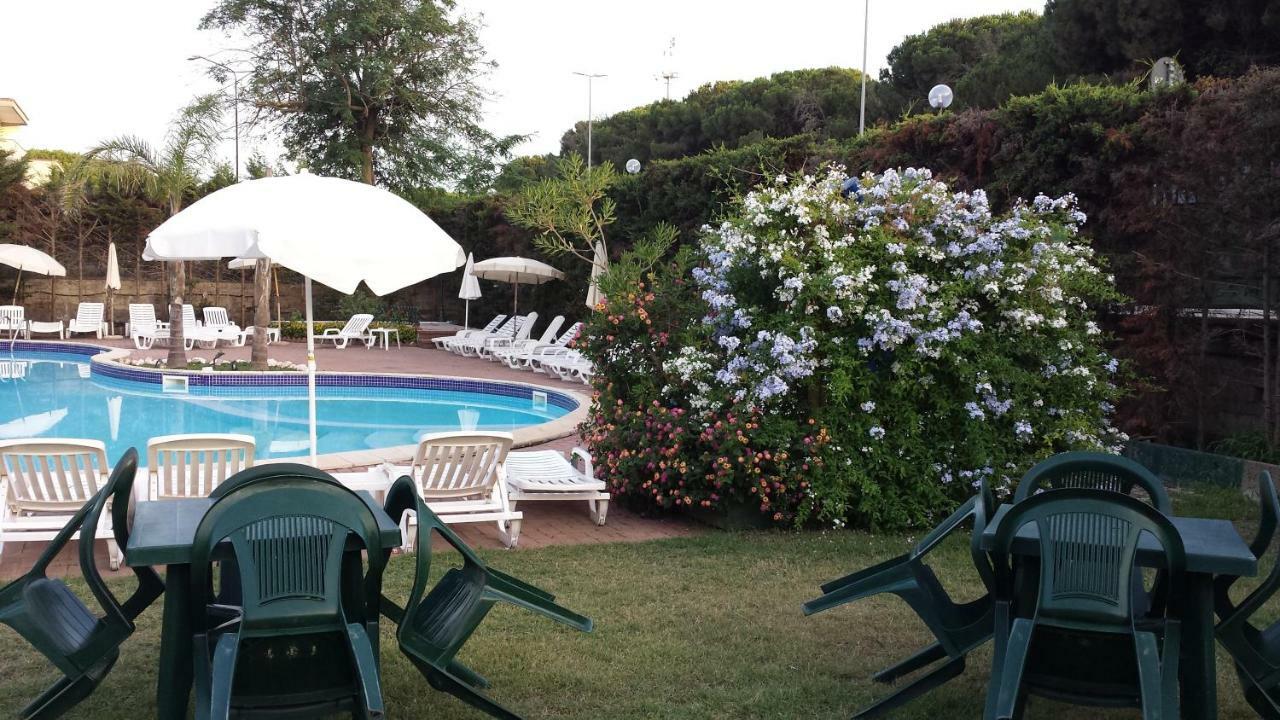 Thaire Resort กัสเตลโวลตูร์โน ภายนอก รูปภาพ